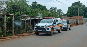 Bandidos invadem chácara em Patos de Minas e agridem mulher de 66 anos 