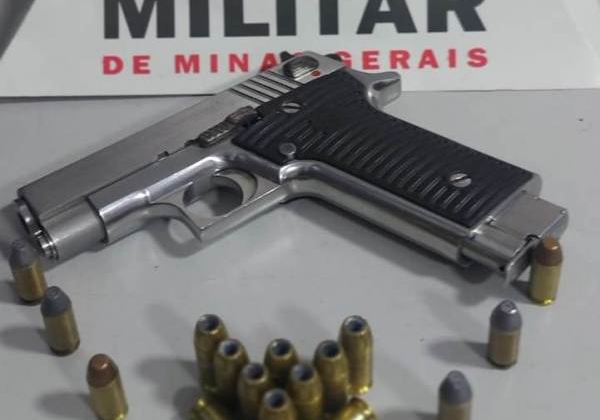 Rapaz de 19 anos é detido com pistola e munições no bairro Nossa Senhora Aparecida em Patos de Minas