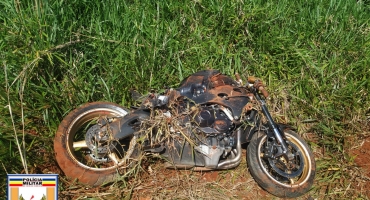 Condutor de motocicleta 1000cc fica ferido em acidente na BR-354 próximo ao Morro do Pião 