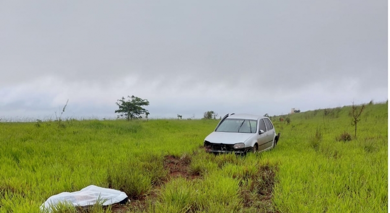 Motorista de 31 anos morre em capotamento na BR-354 no município de Rio Paranaíba 