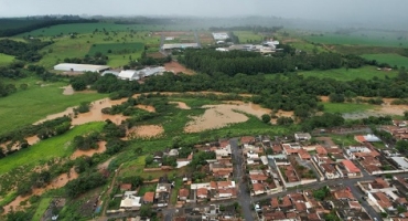 Rio Paranaíba ultrapassa 8m acima do normal em Patos de Minas e preocupa autoridades