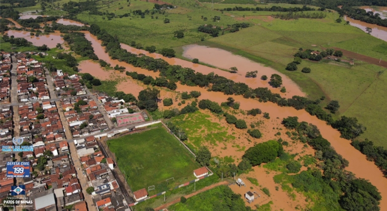 Já são 57 desalojados e 11 desabrigados devido à enchente do Rio Paranaíba em Patos de Minas