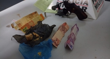 Polícia Militar prende homem com droga, arma e bicicleta furtada em Patos de Minas