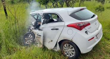 Motorista de 31 anos morre em acidente envolvendo dois veículos na BR-354 no município de Rio Paranaíba 