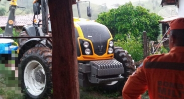 Trabalhador rural morre prensado em máquina de fazer silagem na zona rural de Tiros 