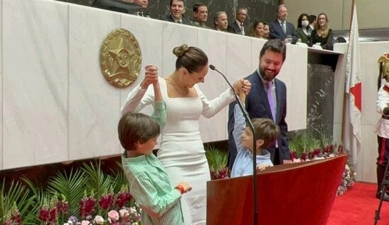 Lud Falcão e outros 75 deputados estaduais são empossados na Assembleia Legislativa de Minas Gerais (ALMG)