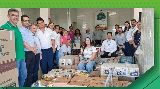 Solidariedade: O Sicoob Credipatos junto com a RedeCoop arrecadou mais de três toneladas de alimentos para famílias desabrigadas pelas enchentes