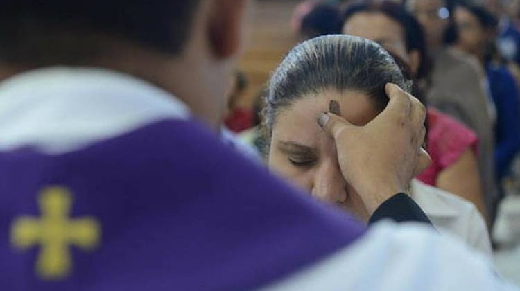 Missas de Quarta-Feira de cinzas marcam início da quaresma em Patos de Minas; veja os horários das celebrações