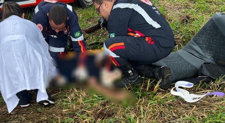 Motorista morre após perder controle direcional e capotar veículo na BR-365 em Patos de Minas   