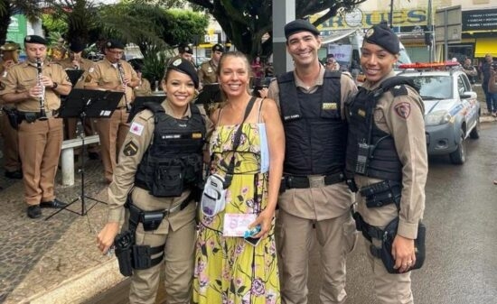 Polícia Militar de Patos de Minas faz homenagem ao Dia Internacional da Mulher