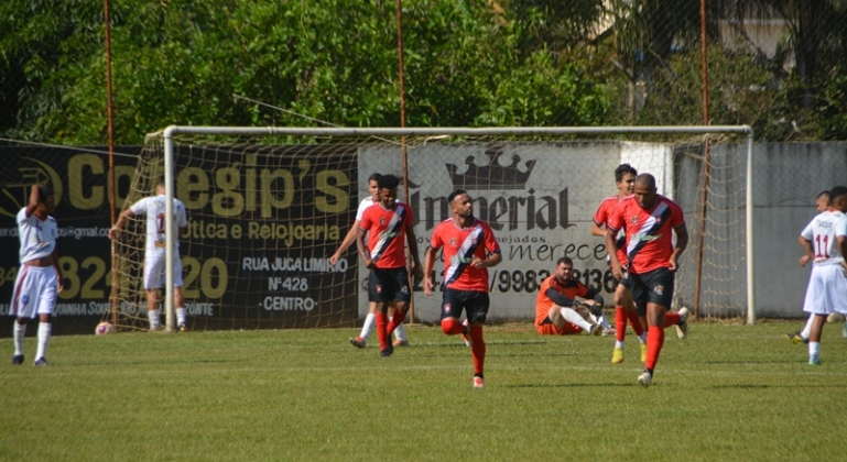 Santa Cruz vence o Vazante em Lagoa Formosa e está na terceira fase da Copa Amapar Sicredi 