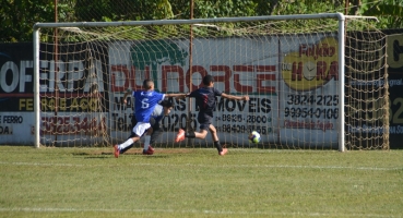Escolinha de Futebol da Prefeitura de Lagoa Formosa vence a URT pela Copa Mirim