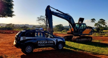 Polícia Civil recupera em Santana de Patos máquina furtada no estado do Espírito Santo 