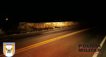 Serra do Salitre – Acidente na MG 187 deixa motorista ferido