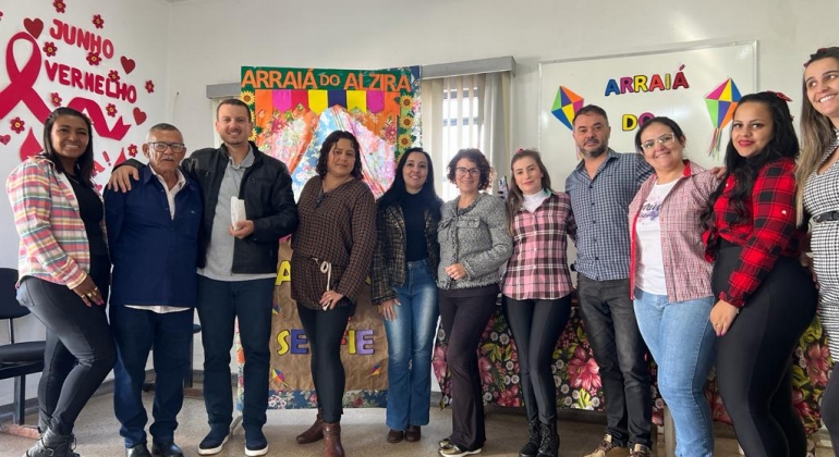 Lagoa Formosa - PSF Alzira Borges realiza Arraiá com pacientes em clima de Festa Junina com comidas típicas e animação