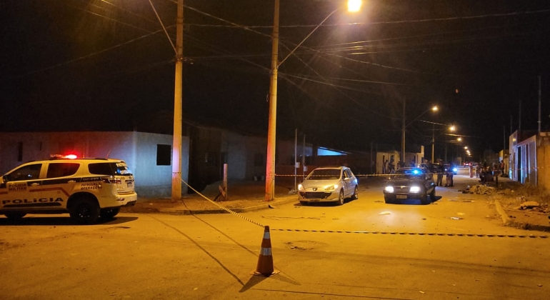 Rapaz de 21 anos é morto a tiros em  Coromandel após ir à festa de noivado de ex-namorada