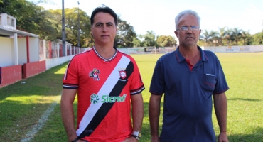 Presidente e diretor de esportes do Santa Cruz de Lagoa Formosa falam sobre a estreia do time no Campeonato Regional