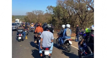 Romaria - Pelegrino que supostamente andava no meio da pista causa acidente na MG-190