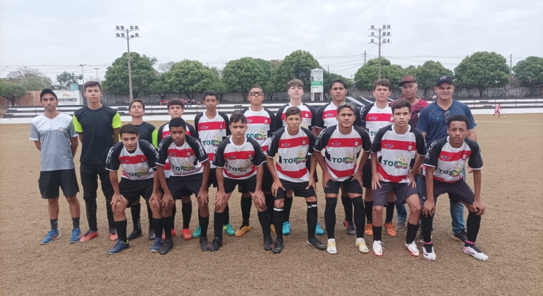 Times da Escolinha da Prefeitura de Lagoa Formosa estreiam com duas vitórias na Copa Regional Mirim