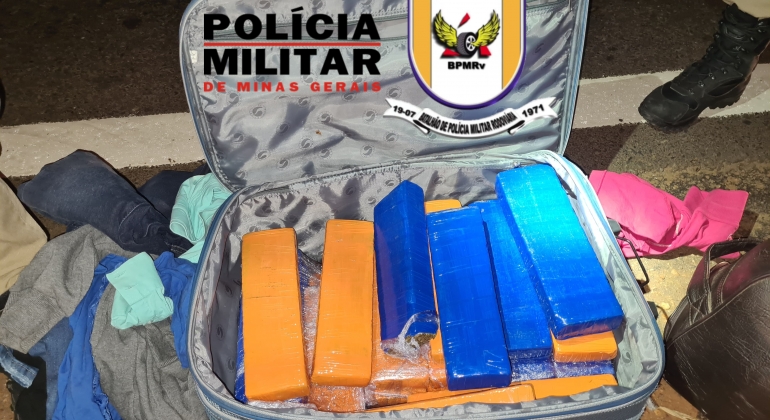 Polícia Militar Rodoviária apreende grande quantidade de droga que era transportada de Uberlândia para Paracatu 