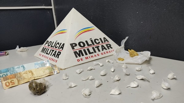 Patos de Minas - Adolescente de 15 anos é apreendido com cocaína, maconha e crack 