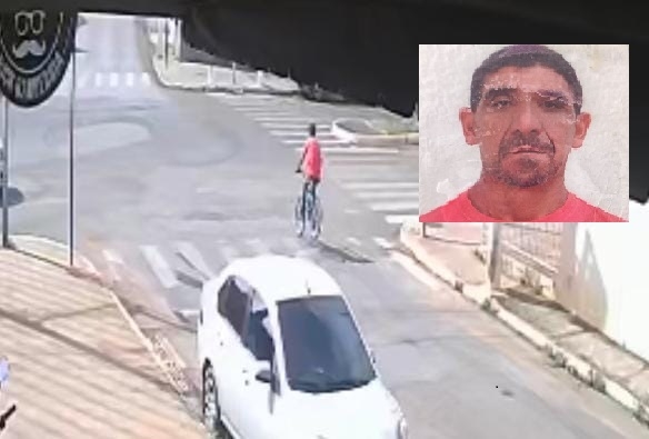 Homem que caiu de bicicleta e foi atingindo por carro em Patos de Minas morre no hospital
