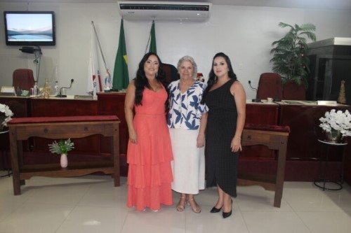 Presidente Olegário - Pela primeira vez na história uma chapa para concorrer a Mesa Diretora na Câmara Municipal é composta apenas por mulheres