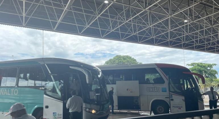 Movimento no terminal rodoviário de Patos de Minas se intensifica nos últimos dias do ano 