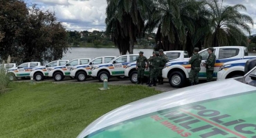 Polícia Militar de Meio Ambiente de Carmo do Paranaíba, João Pinheiro e São Gonçalo do Abaeté recebem novas viaturas do Governo de Minas