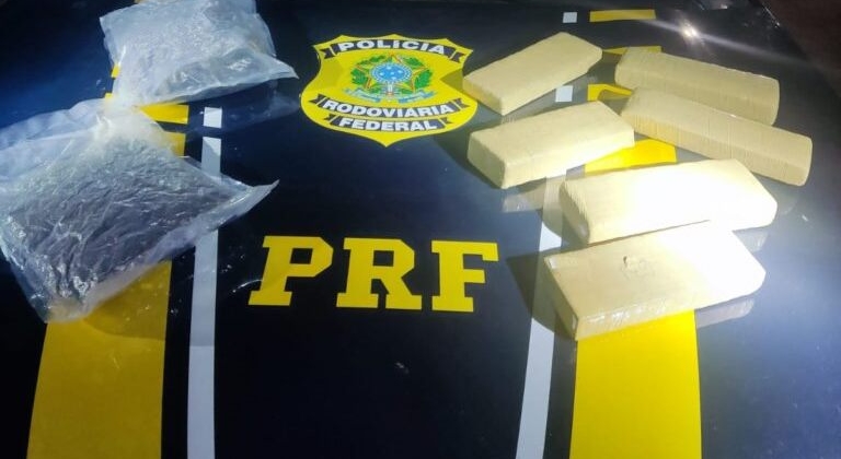 PRF de Patos de Minas prende mulher com tabletes de maconha e skunk