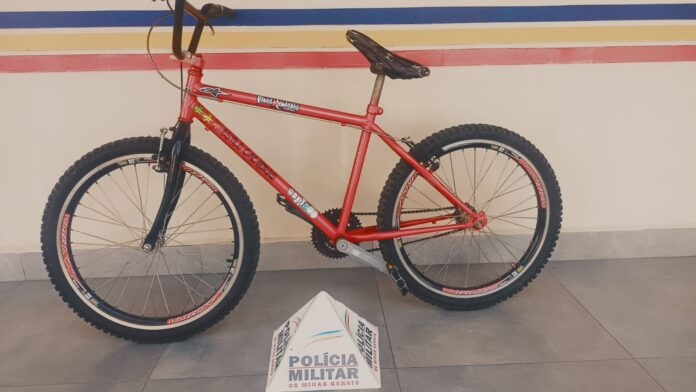 Carmo do Paranaíba – Polícia Militar consegue recuperar bicicleta furtada em frente a comércio no bairro Paranaíba