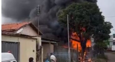 Corpo de Bombeiros e Polícia Militar registram dois incêndios neste final semana em Patos de Minas e Carmo do Paranaíba 