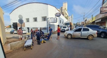 Acidente no bairro Nossa Senhora das Graças em Patos de Minas deixa duas pessoas feridas 