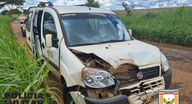 Ambulância atropela animal selvagem na rodovia MG-188 em Coromandel ; pacientes não sofrem ferimentos 