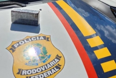 Patos de Minas - PRF apreende cerca de R$100 mil em cloridrato de cocaína na BR-365