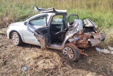 Motorista tem visão ofuscada por luz do sol e provoca acidente na BR-365; no município de Patos de Minas 