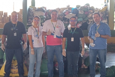 COPASA atua em triagem de doações de Patos de Minas para Rio Grande do Sul
