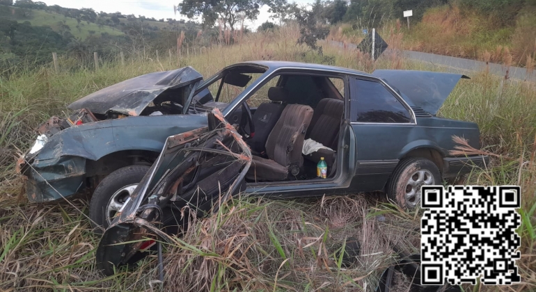 Rio Paranaíba – Três pessoas ficam feridas em acidente na MG-230; entre elas uma criança de 5 anos