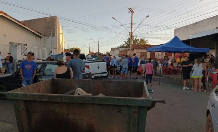 Carmo do Paranaíba – Evento em via pública termina com seis veículos apreendidos e sete pessoas encaminhadas até a delegacia