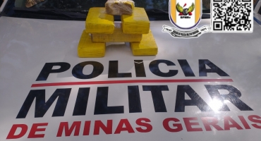 Polícia Militar Rodoviária apreende grande quantidade de maconha e prende motoqueiro na MG-354