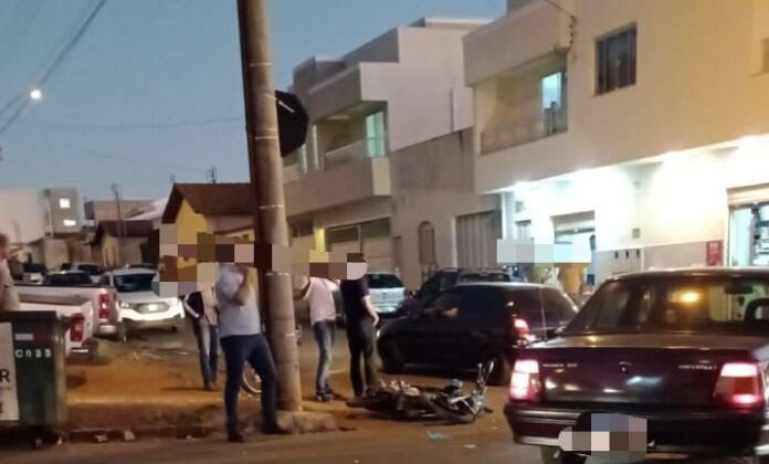 Carmo do Paranaíba – Acidente na Rua Lenheiros deixa motociclista ferido 