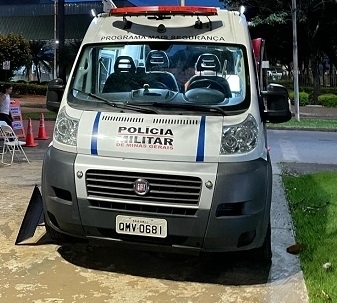 Idosa invade apartamento de policial militar em Patos de Minas para ameaça-la e acaba presa