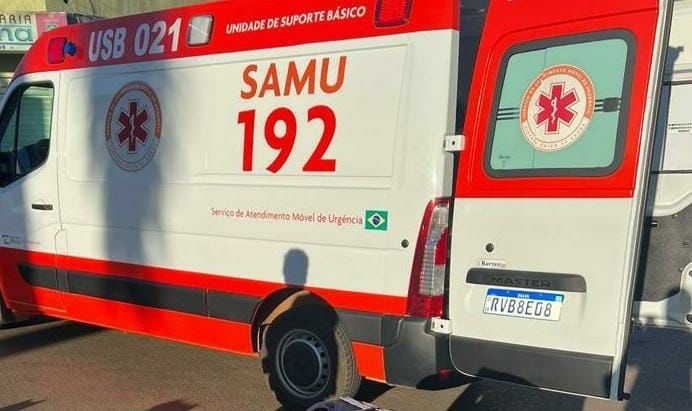 Homem invade ambulância do SAMU e ameaça colocar fogo no veículo