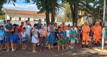 Patos de  Minas - Bombeiros Militares inauguram o projeto PRODINATA com o objetivo de incentivar a natação e prevenir acidentes