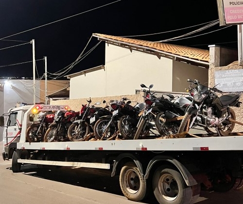 São Gotardo - PM apreende 20 motos e prende cinco pessoas em ‘Operação Tranquilidade Urbana’