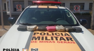  Polícia Militar Rodoviária apreende 5 quilos de maconha em operação na MGC-354