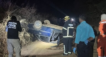 Homem de 34 anos morre e duas pessoas ficam feridas em acidente na estrada que liga Carmo do Paranaíba a Catulés 