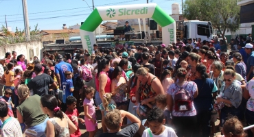 Encontro das Crianças 3 distribui centenas de brinquedos para a garotada em Lagoa Formosa 