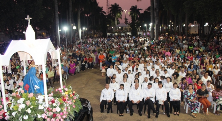 Missa e procissão encerram a Festa em louvor a Nossa Senhora da Piedade em Lagoa Formosa 