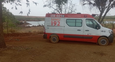 Corpo de Bombeiros faz buscas por corpo de jovem que se afogou em represa na zona rural de Carmo do Paranaíba 